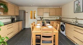 Entire home in Hanley United Kingdom - Image 3