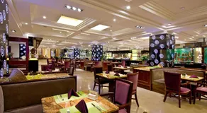 Beijing International Hotel - Image 5