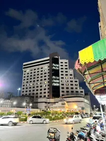 BP Grand Tower Hotel - Image 3
