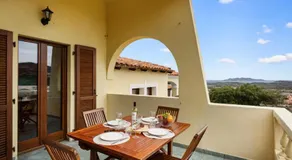Villa Laura - Elegant Sea View Retreat - Image 3