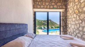 VillaVista07 - Image 2