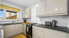 Stylish Central Glasgow Flat Near Merchant City - Image 3