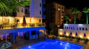 Luna Hotel - Image 2
