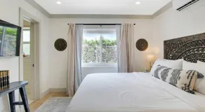 Lovely 1 Bedroom - Walk to Waterfront - Image 2