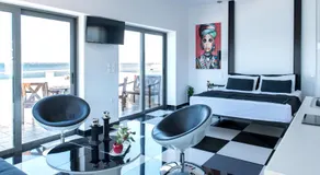 Majestic Penthouse in the heart of Patra - Image 2