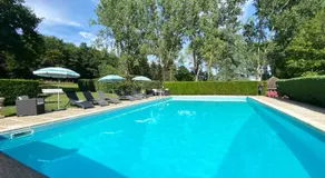 Le Petit Chateau De Sainte Colombe - Image 3