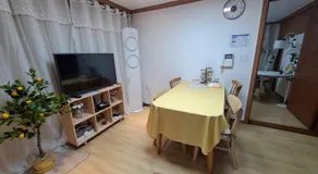 Comfort House 2 bed room Hwagok Station 4minutes Gimpo Airport 10 minutes - Image 2