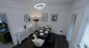 Cosy 3 Bedroom Home with Parking Ideal for Work Stays - Image 2
