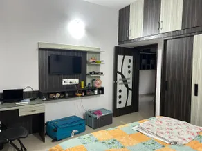 Rumi HomeStays-205 A-Premium Furnished Room with Kitchen & Dining - Image 2