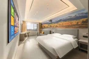 Platinum Smart Cinema Hotel (Yueyanglou Dongmaoling Pedestrian Street Branch) - Image 2