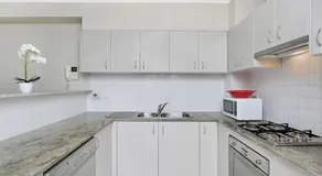 BAR09- 1 bedroom unit In Heart of Cremorne - Image 4