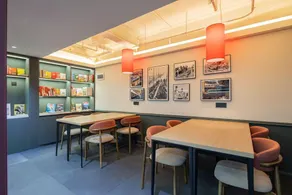 Yichang Shuaifu Platinum Hotel - Image 3