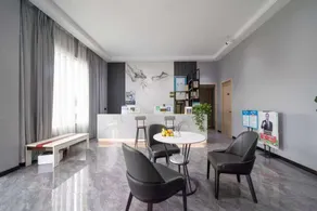 Ninghai Yimen Business Hotel - Image 2