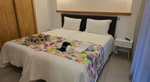 LC's Guesthouse - Image 5