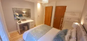 The Leopards Pad, luxury 2 bed 2 bath apartment - Image 2