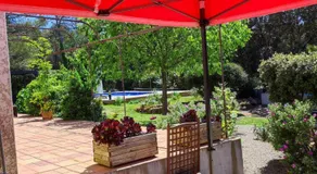 Chez Catherine et Joël "chambre avec piscine et cuisine d'été" - Image 5