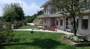 Mimosa Apartments - Image 5