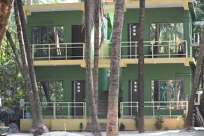 Coconut Garden Beach House - Image 3