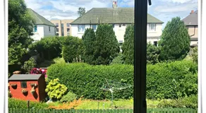 Bright & Spacious Double Room with Garden View- Close to Airport & City Centre - Image 2