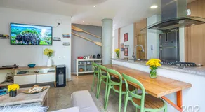Luxury Boutique Apartments by Xarm Apartments - Image 4