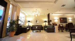 Central Hotel - Image 5