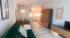 Apartamento nuevo en el centro con garaje - Image 2