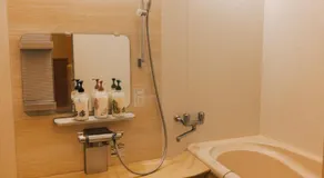 Yotei Townhouse - 2 bedrooms with covered BBQ deck - Image 2