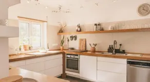 Saone Guesthouse - Coworking & Retreat Location - Image 4