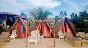Amwani Beach Camp - Mini Glamping Tent - Image 4