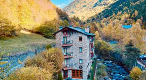 Apartaments La Neu-Mountain Lodges & Restaurant - Image 3