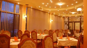 Hotel Everest - Image 5