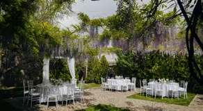 Open Concept Boutique Hotel - free breakfast & parking - Image 4