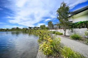Modern, Spacious 3BR QLD Delight - Image 5