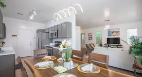 Stylish Home Phoenix - Low Rates NOW! - Image 2