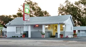 Budget Inn Hamilton - Image 2