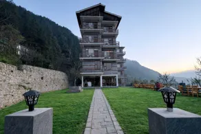 Snow Apple Resort By West Western - A Luxury Mountain Retreat #Centrally Heated & Air Cooled #Swimming Pool - Image 2