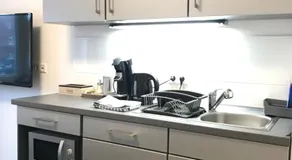 Am Zollverein Holiday Apartments Essen - Free Parking - WiFi - Kitchen - Image 3