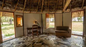 Trinity Beach Villas - Image 4