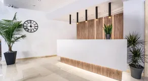 Island City Boutique Hotel - Image 4