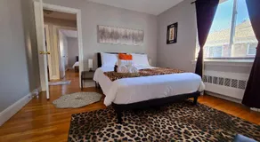 Comfy & Chic 3BR Apartment Boston FREE PARKING - Image 2