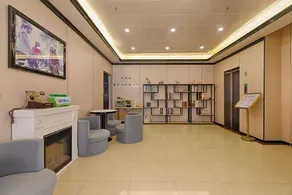 GreenTree Alliance Shanghai ChongMing BaYi Road Walking Street Hotel - Image 3