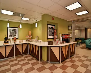 Hampton Inn & Suites Mountain View - Image 5