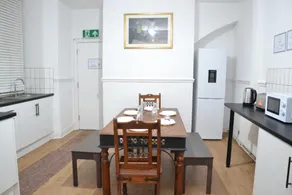 Manchester Ashton Suites - Image 4
