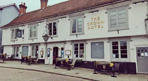 The Crown Hotel - Image 4