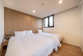 Seogwipo (Jungmun) Arumi Hotel - Image 2