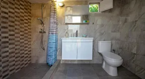 Poppy's House - Image 2