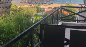 Seafront apartment - Image 2