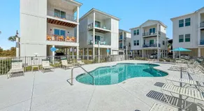 2 Bedroom Dog Friendly Cottage with Bunks, Sleeps 10, Heated Outdoor Pool, Walk to Beach - Image 4