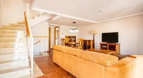 Family-Friendly Beach House ideal for Holidays & Workers at Beach Sagunto Valencia - Image 3