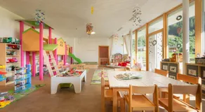 Double room, shower or bath, toilet, balcony - Image 5